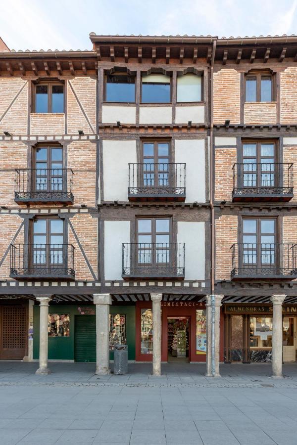 Apartamentos Ejemplares Αλκαλά ντε Ενάρες Εξωτερικό φωτογραφία